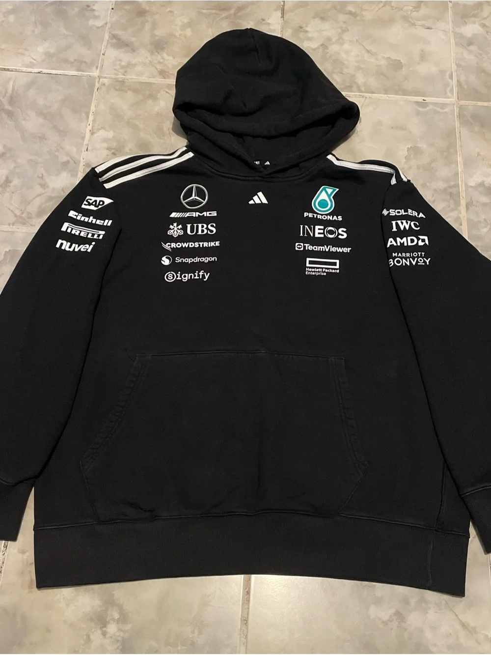 Mercedes AMG Petronas Hoodie Sweatshirt Mens XL F1 Formula One Adidas
